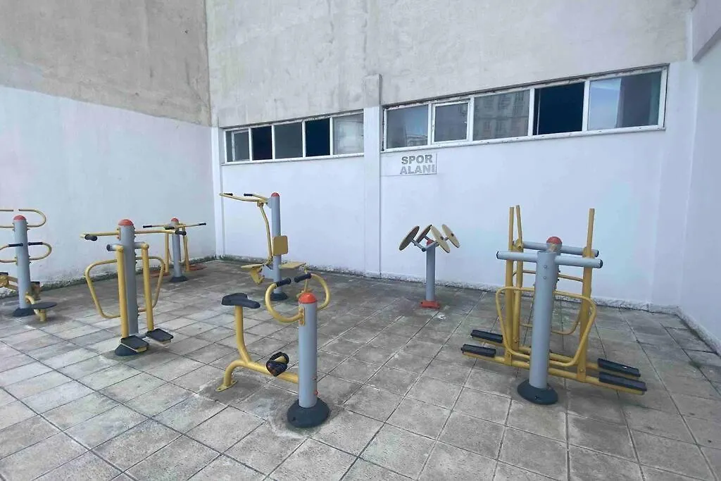2+1 Luxury Flat , 5 Beds , Near All Services Istanbul