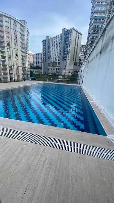 2+1 Luxury Flat , 5 Beds , Near All Services Istanbul