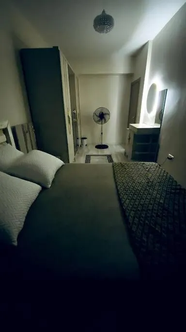 2+1 Luxury Flat , 5 Beds , Near All Services Istanbul