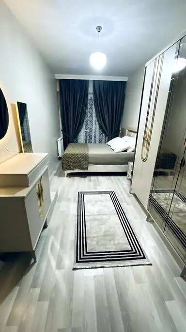 Apartment 2+1 Luxury Flat , 5 Beds , Near All Services Istanbul