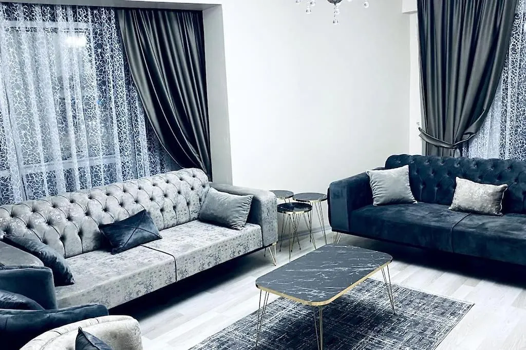 2+1 Luxury Flat , 5 Beds , Near All Services Istanbul Turkey
