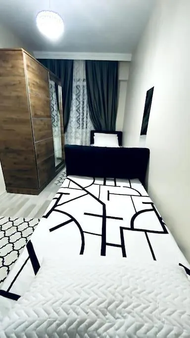 Apartment 2+1 Luxury Flat , 5 Beds , Near All Services Istanbul